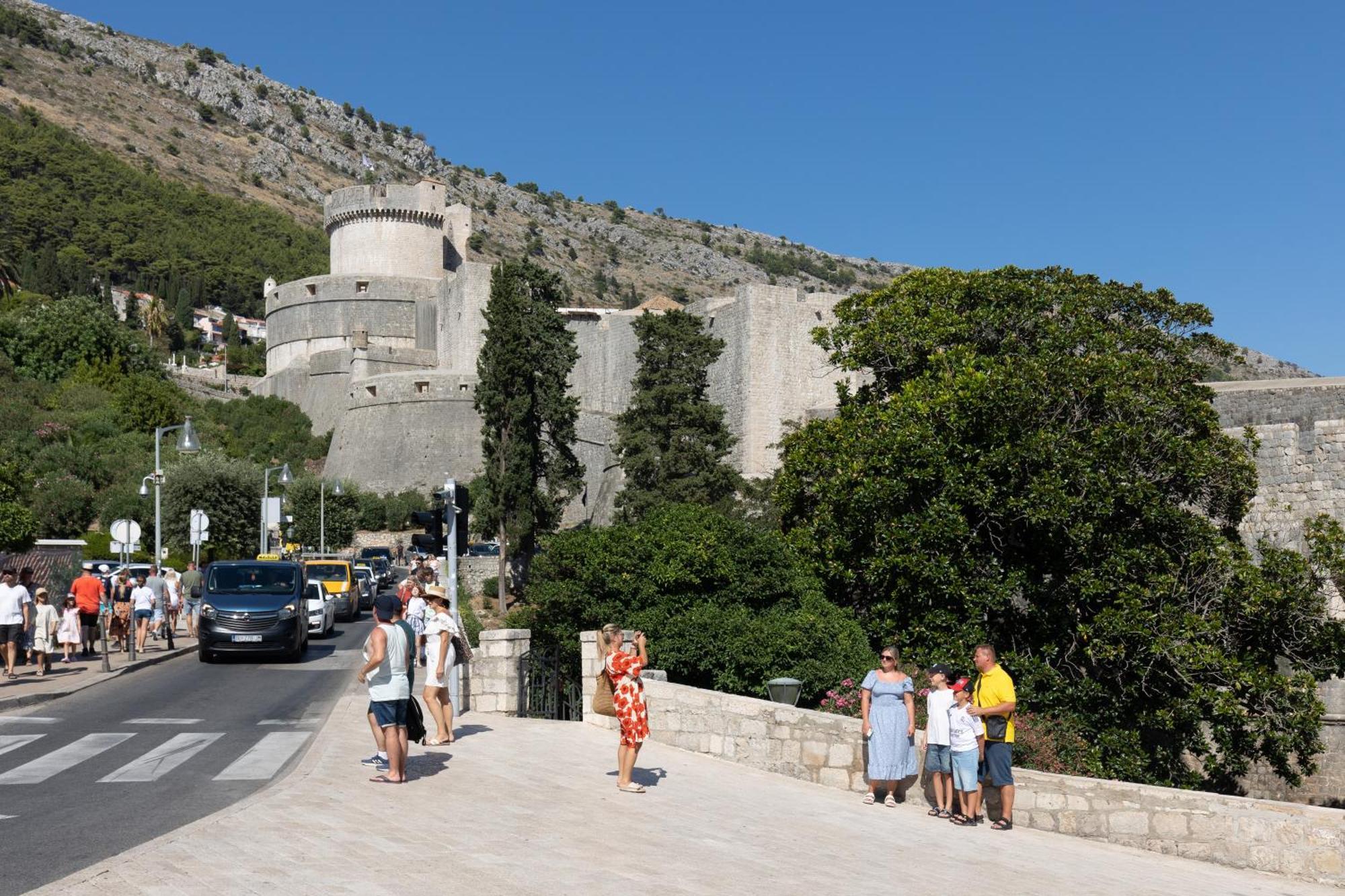 Seistanca Lux -Old City Entrance Дубровник Екстериор снимка